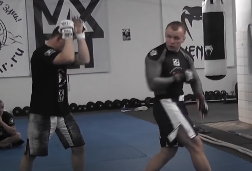 Back Fist в ММА и боксе Back Fist в ММА и боксе