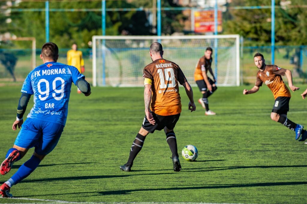 Футбольная схема 4-4-2 Футбольная схема 4-4-2